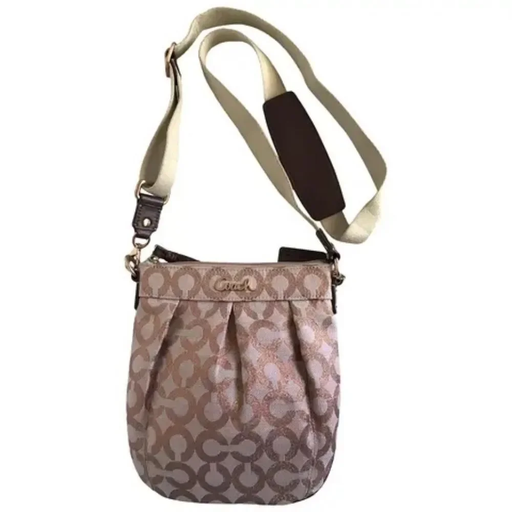 Coach elegant crossbody